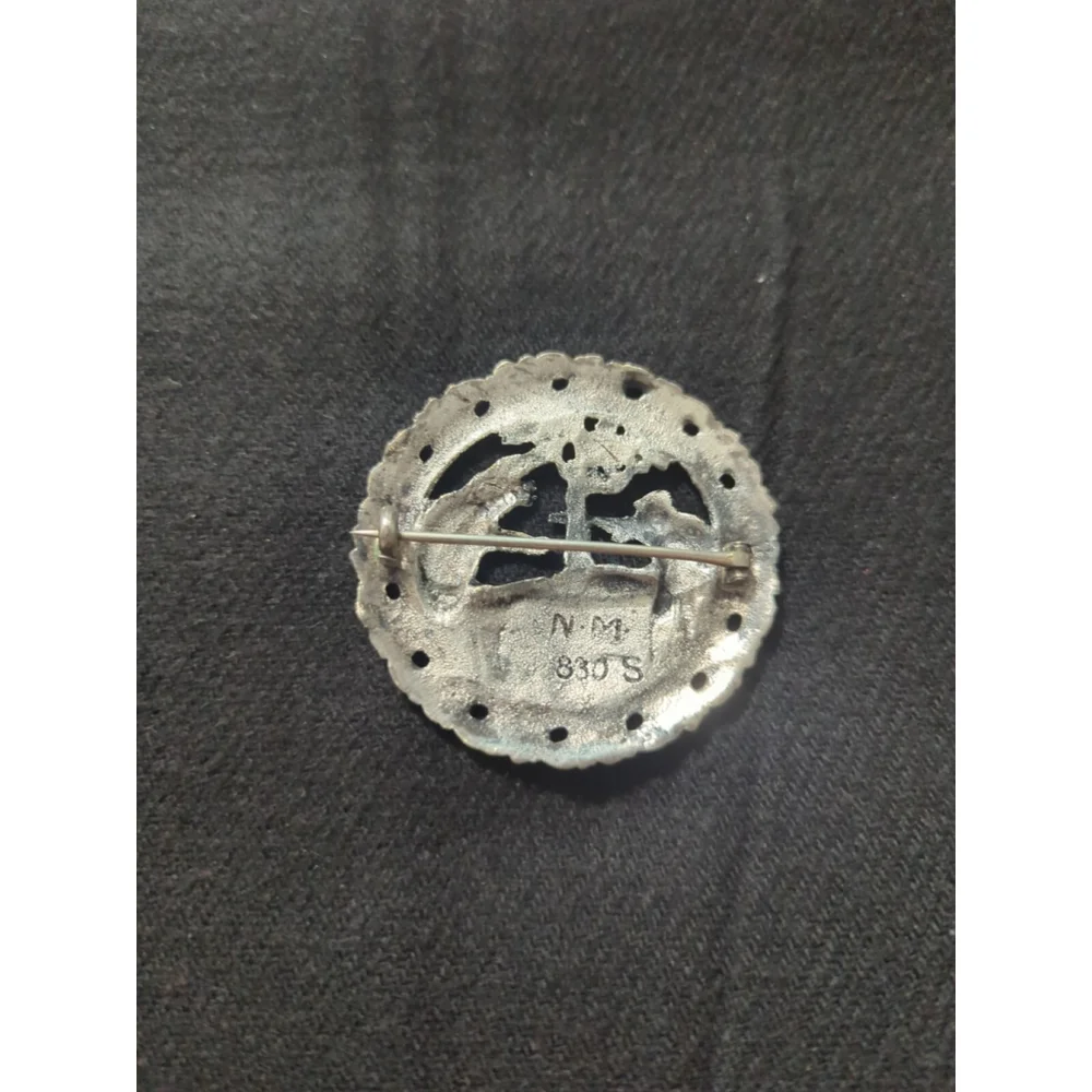 Vintage Norwegian Norway Brooch - 830 Silver Bear Hunting Norsk Mønster Brooch